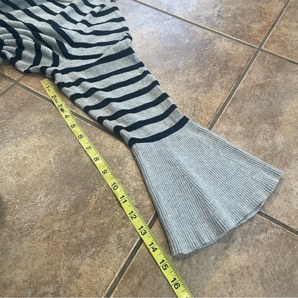 Lane Bryant Stripe Bell Sleeve Sweater Top Sz 18/20 - Picture 10 of 10